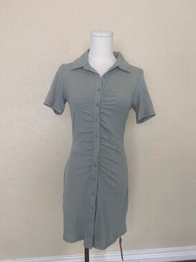 Size 2 Green Reformation Ribbed Knit Dress